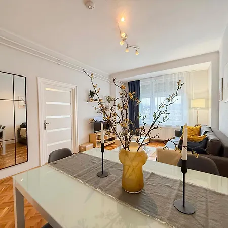 Appartamento Riverside With Views *