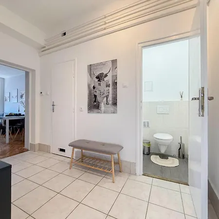 Riverside With Views Budapest