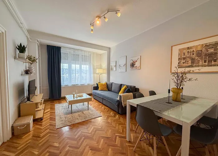 Riverside With Views Budapesta